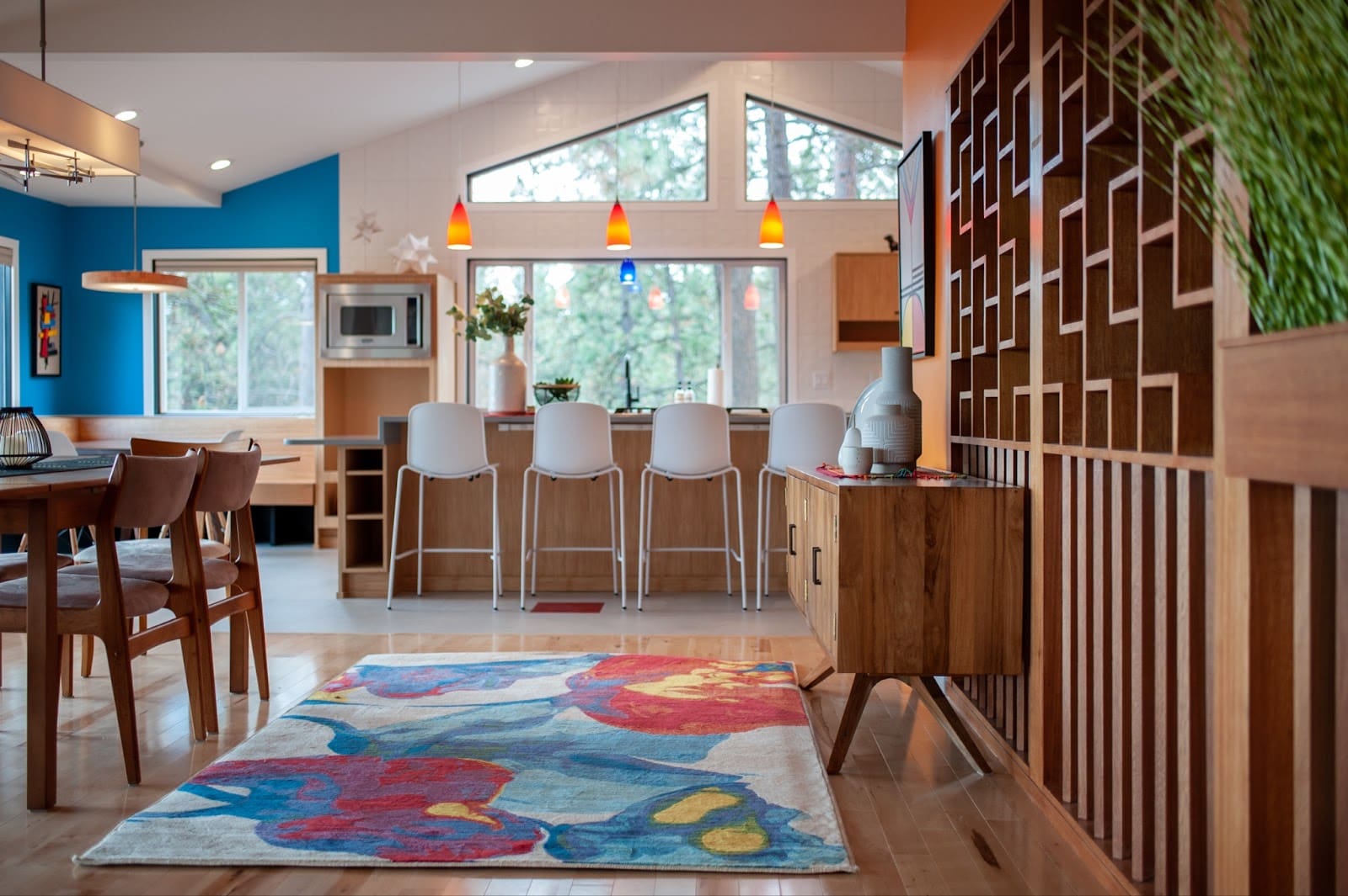 mid century modern home in spokane washington designed by Stephanie Sarro of Sarro Design